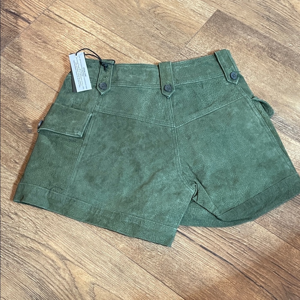Blank NYC Olive 🫒 Green Suede Women's Cargo Shorts - Picture 2 of 3